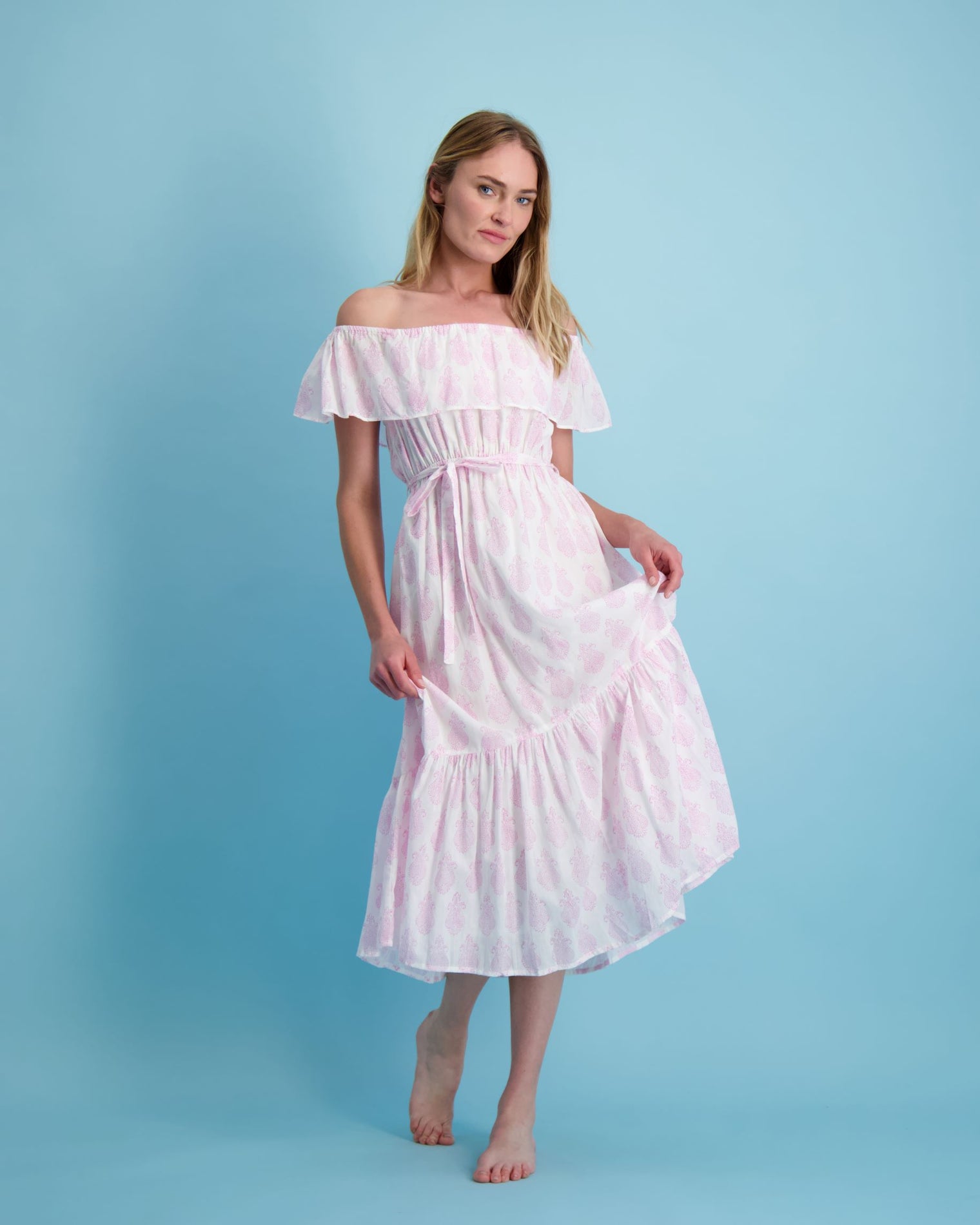 Benoite Women's Off-The-Shoulder Maxi Dress Pink Paisley